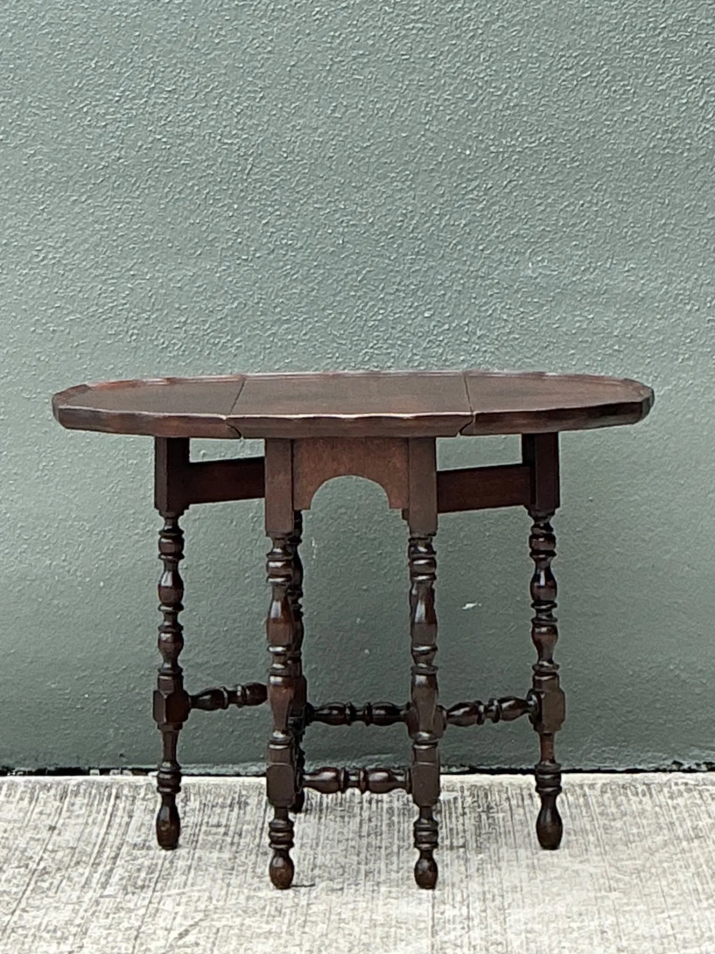 Vintage Turned Leg Drop Leaf Table — additional photo 6