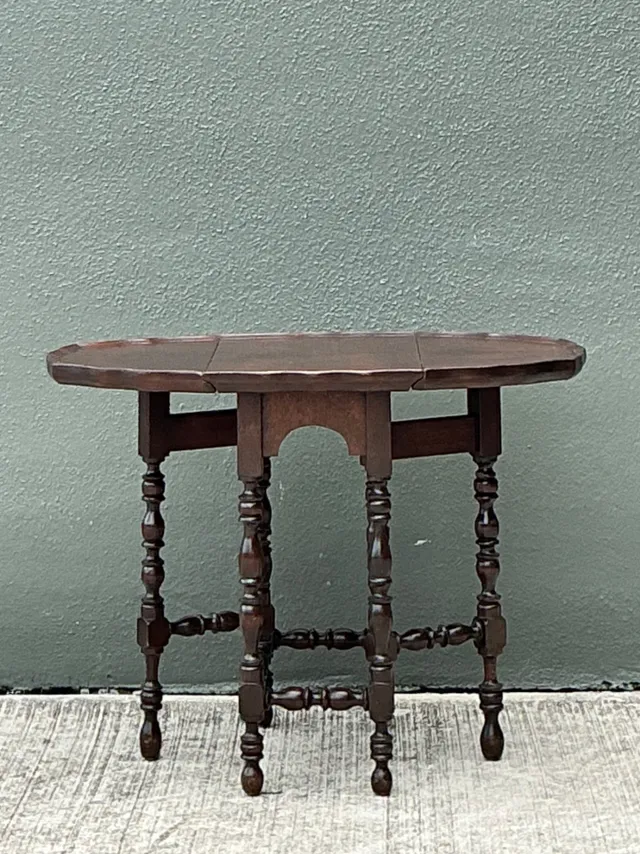 Vintage Turned Leg Drop Leaf Table — additional photo 6