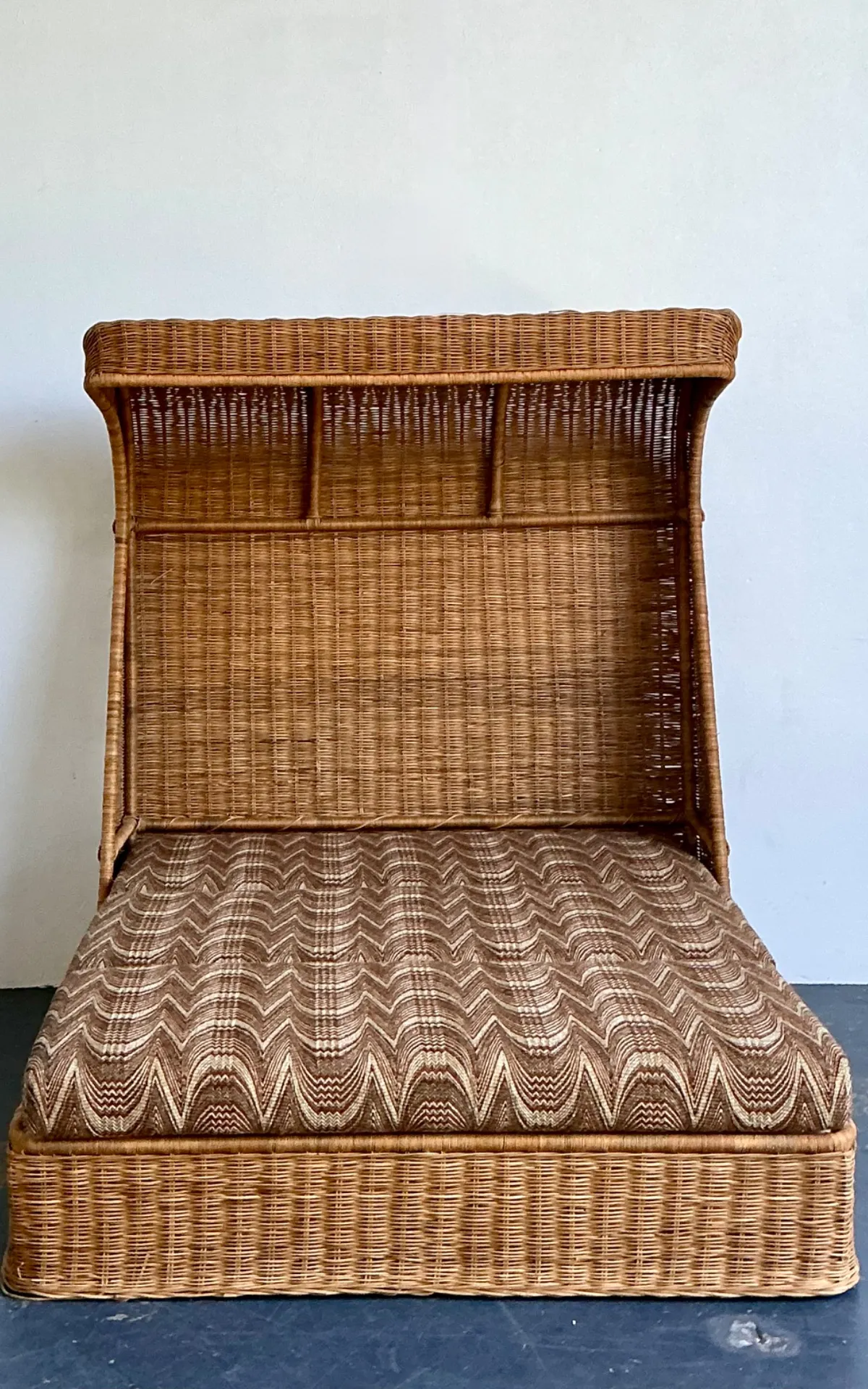 Vintage Rattan Canopy Daybed — additional photo 2