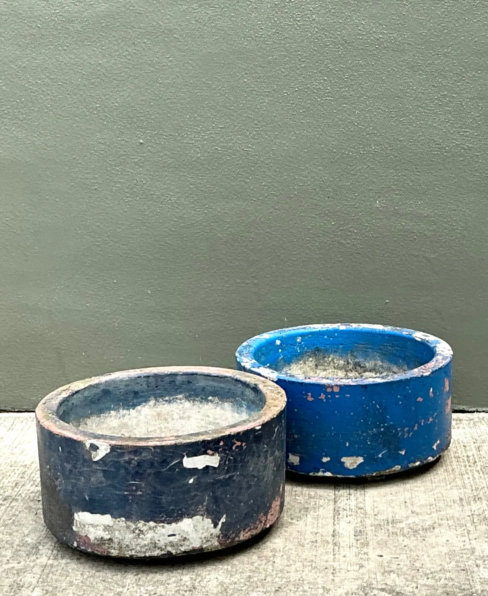 Vintage Distressed Painted Cement Planters - Set of 2 — additional photo 8