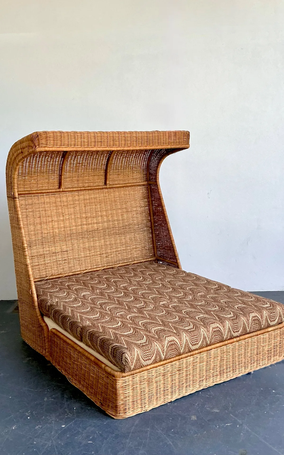 Vintage Rattan Canopy Daybed — additional photo 3