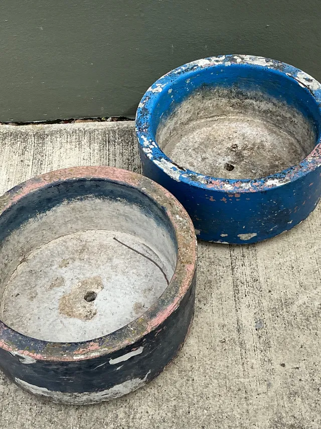 Vintage Distressed Painted Cement Planters - Set of 2 — additional photo 2