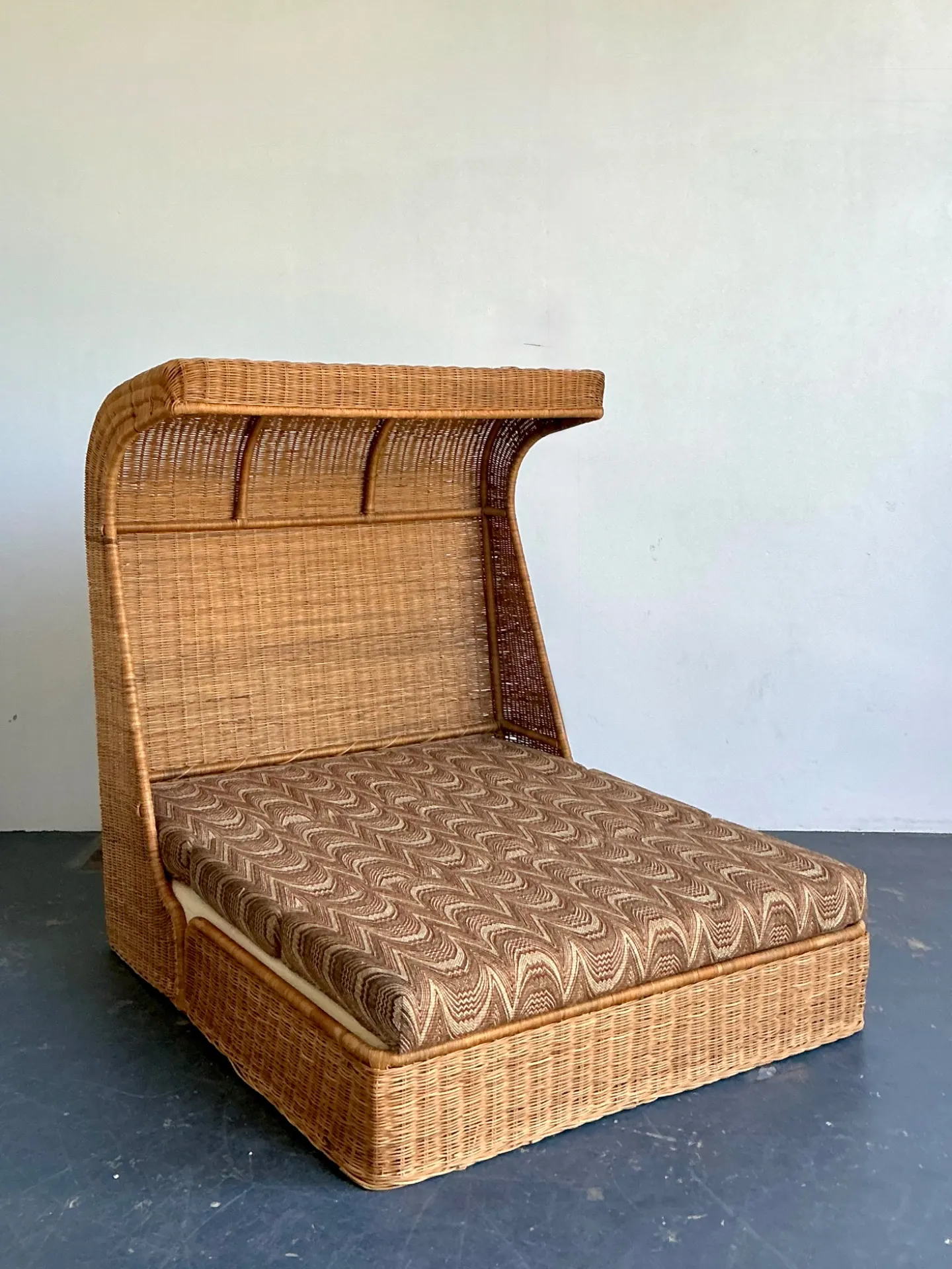 Vintage Rattan Canopy Daybed — additional photo 5