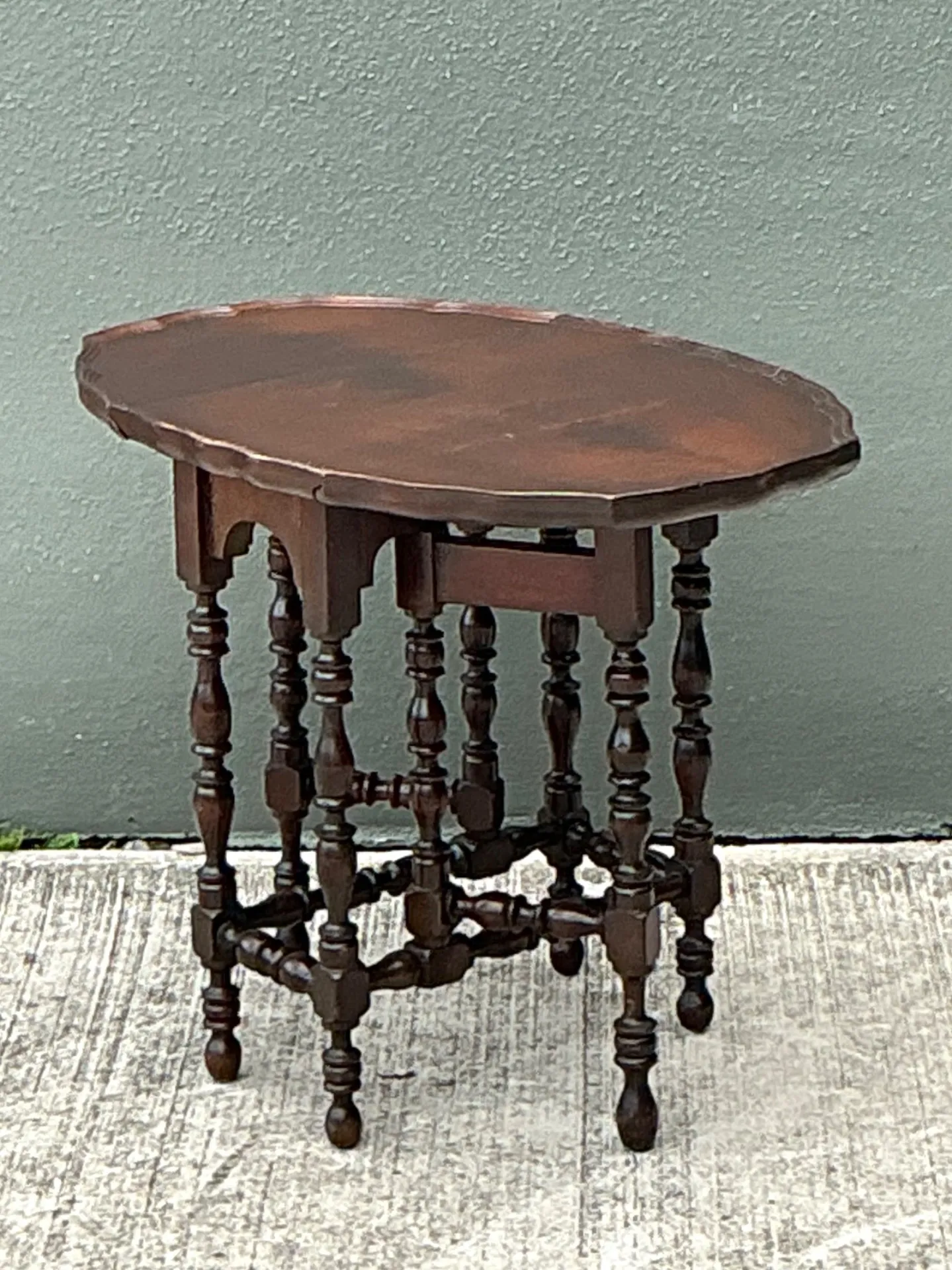 Vintage Turned Leg Drop Leaf Table — additional photo 1