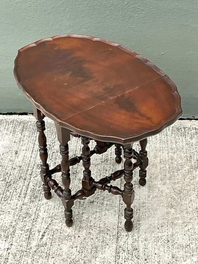 Vintage Turned Leg Drop Leaf Table — additional photo 5