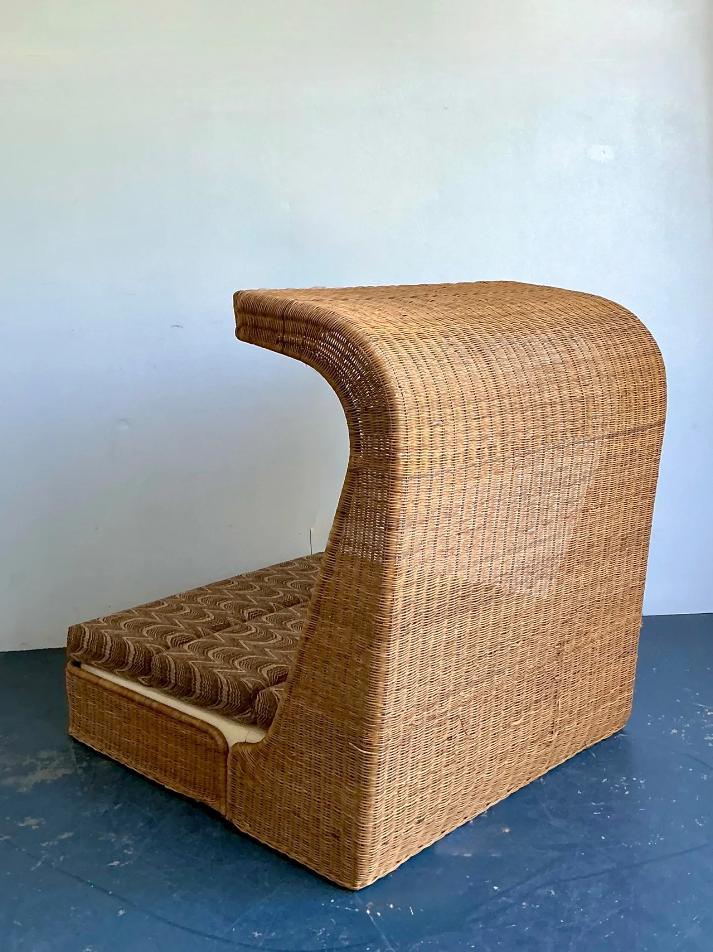 Vintage Rattan Canopy Daybed — additional photo 4