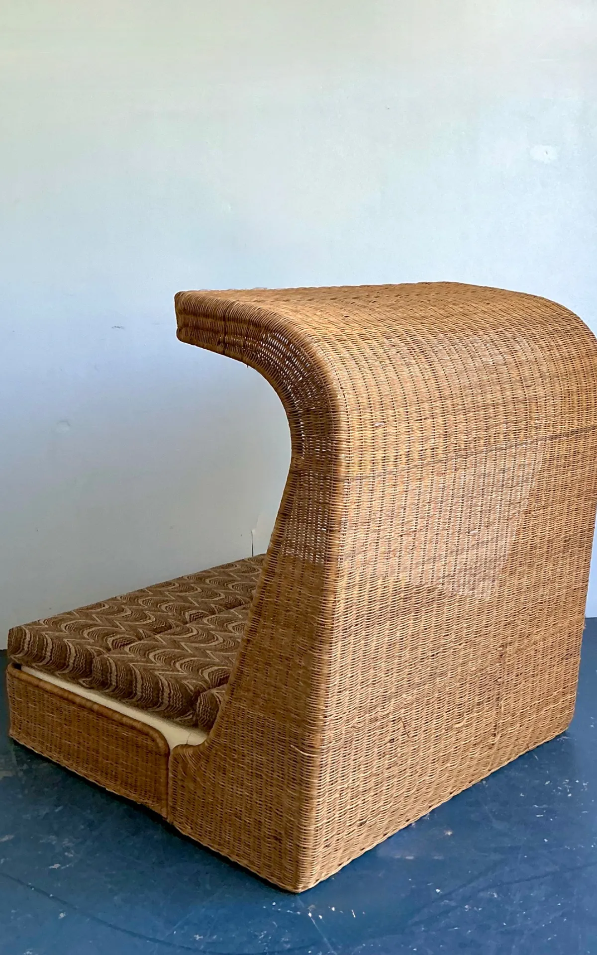 Vintage Rattan Canopy Daybed — additional photo 4