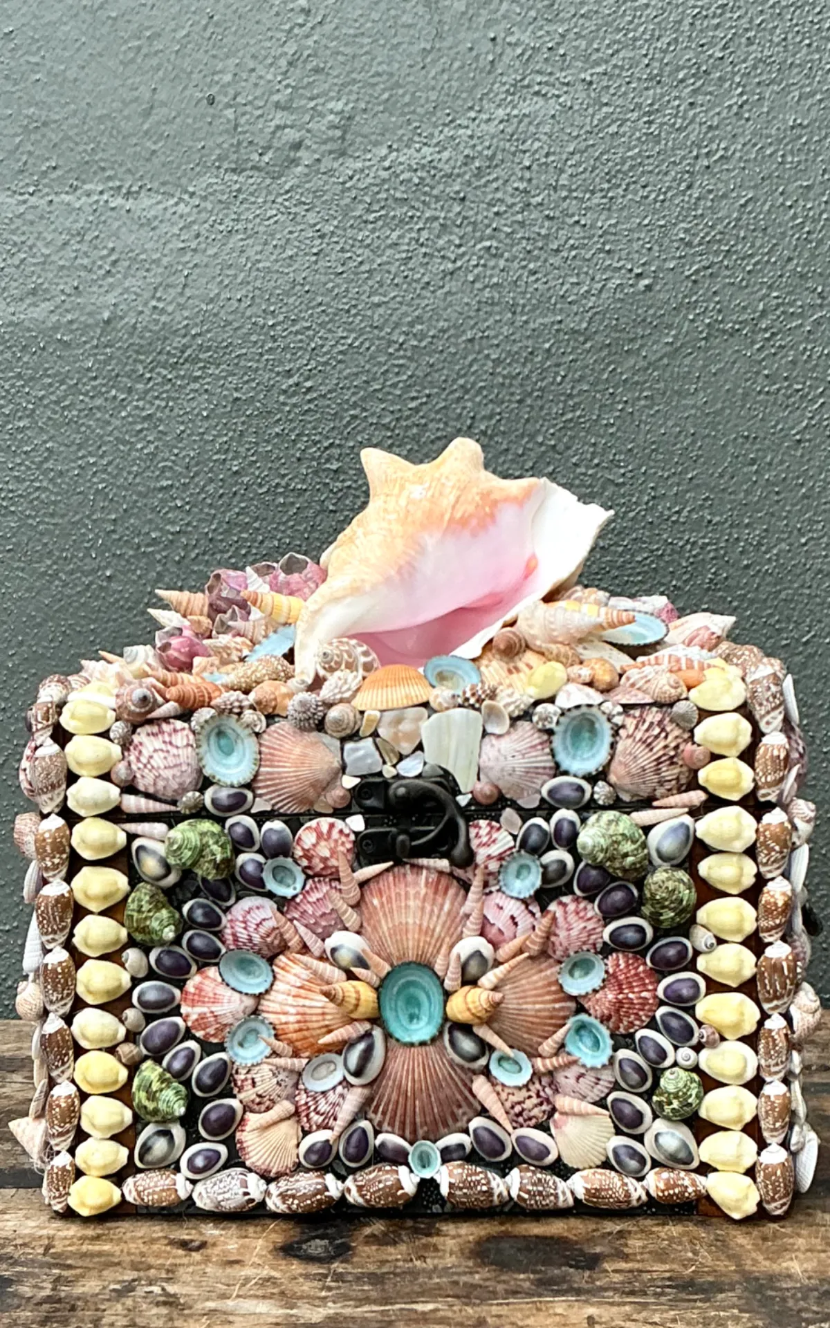 Vintage Shell Embellished Decorative Box — additional photo 8