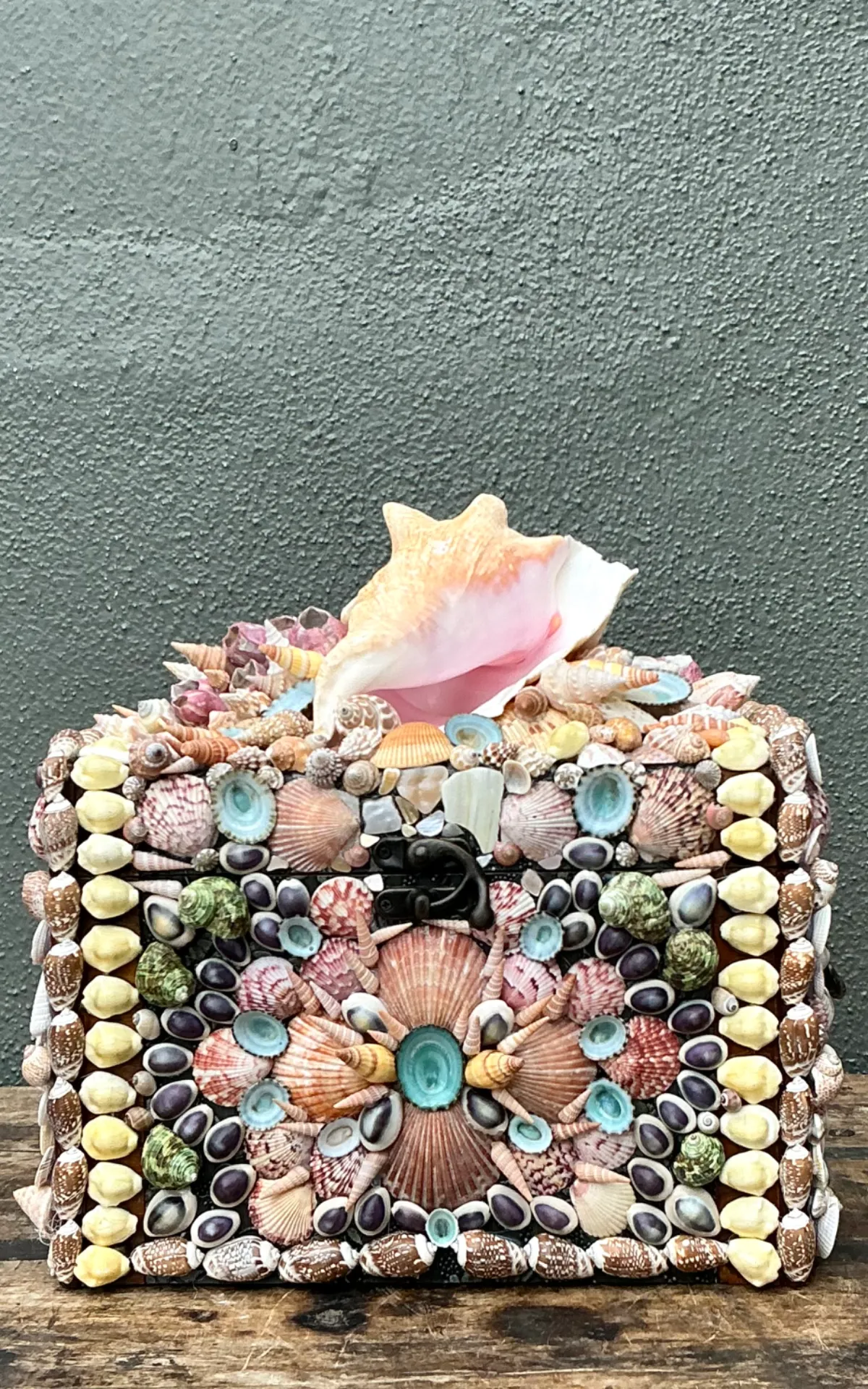 Vintage Shell Embellished Decorative Box — additional photo 5