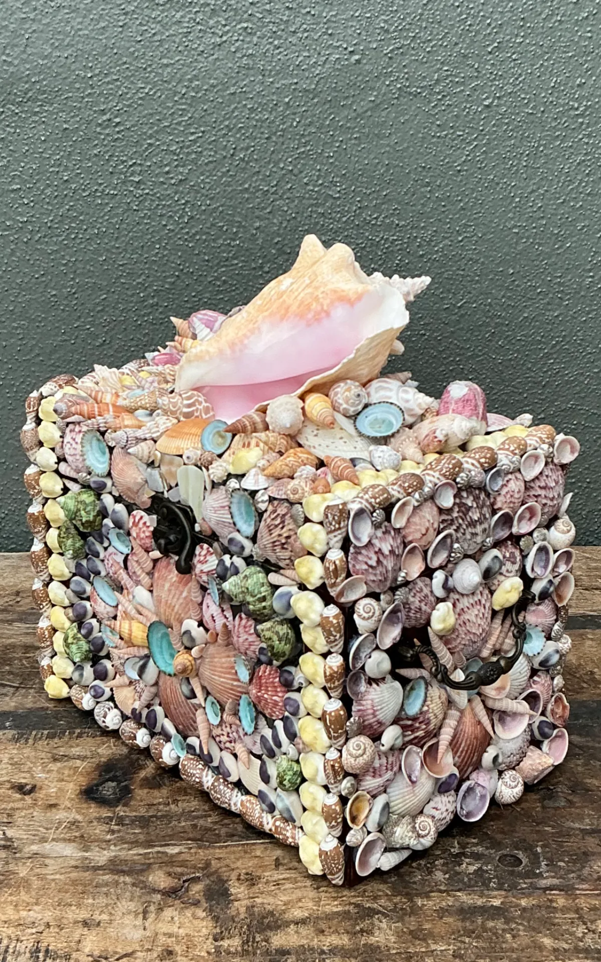 Vintage Shell Embellished Decorative Box — additional photo 7