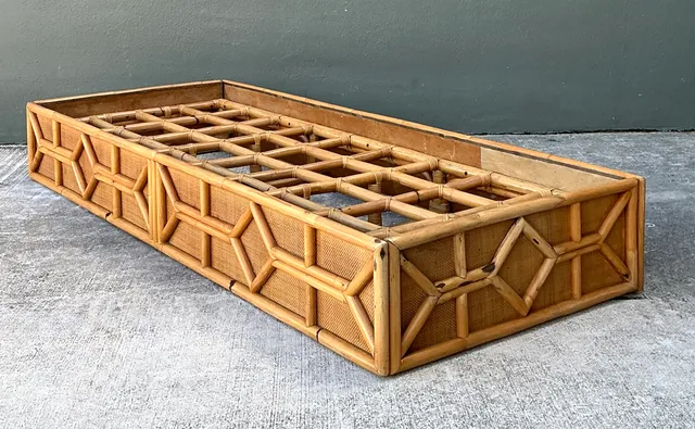 Vintage Rattan Chaise Platform — additional photo 4