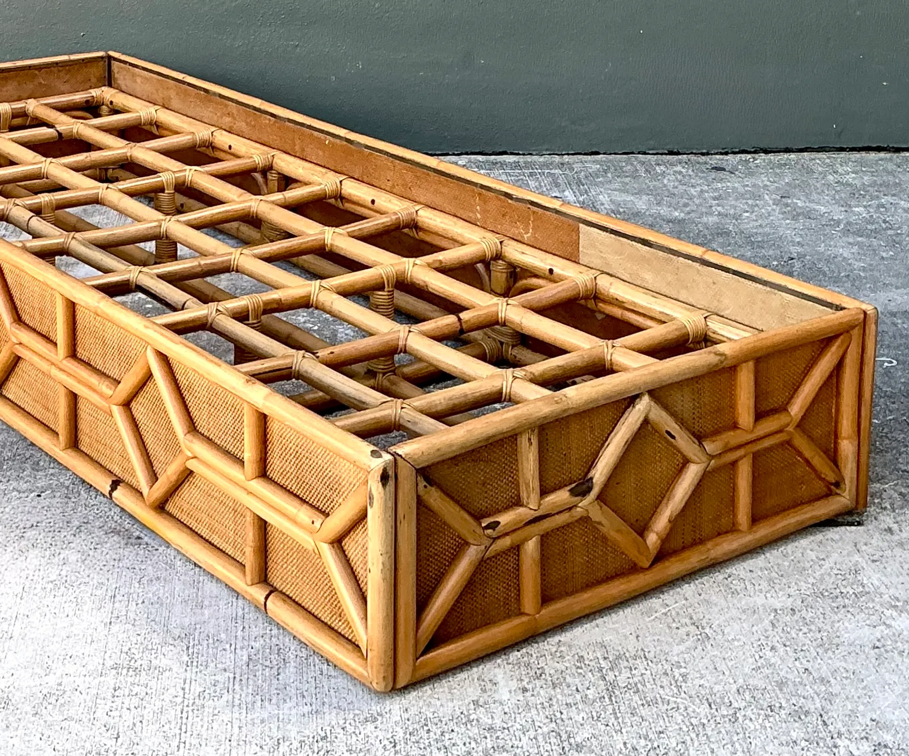 Vintage Rattan Chaise Platform — additional photo 8