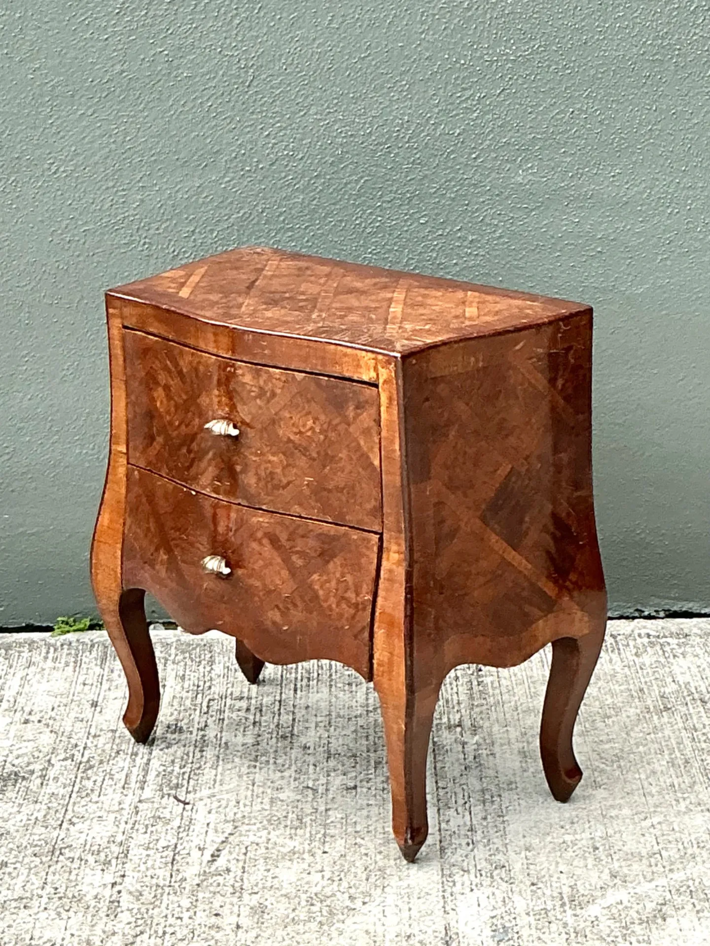 Vintage Petite Burl Wood Bombe Chest — additional photo 4