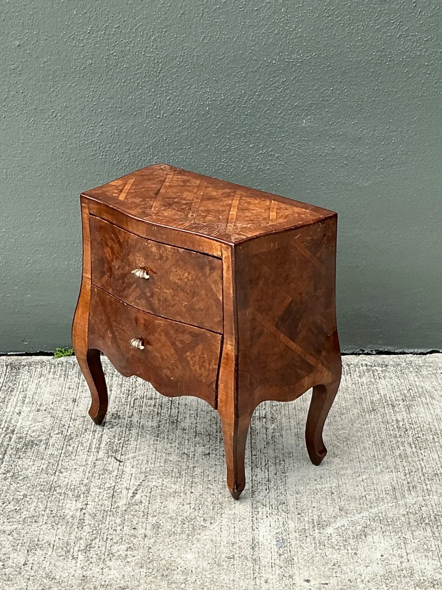 Vintage Petite Burl Wood Bombe Chest — additional photo 8