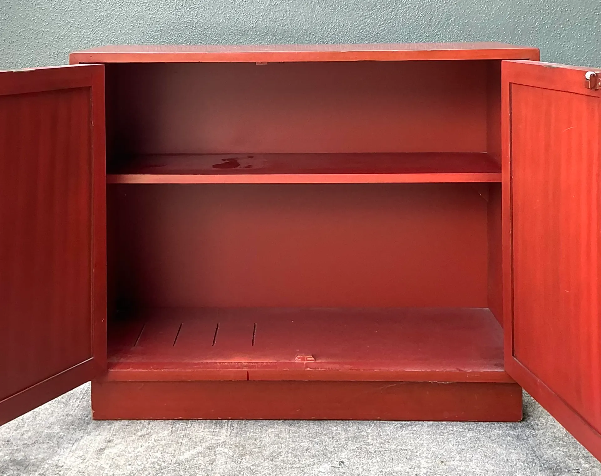 Vintage Lane Red Cabinet with Ornate Medallions — additional photo 7