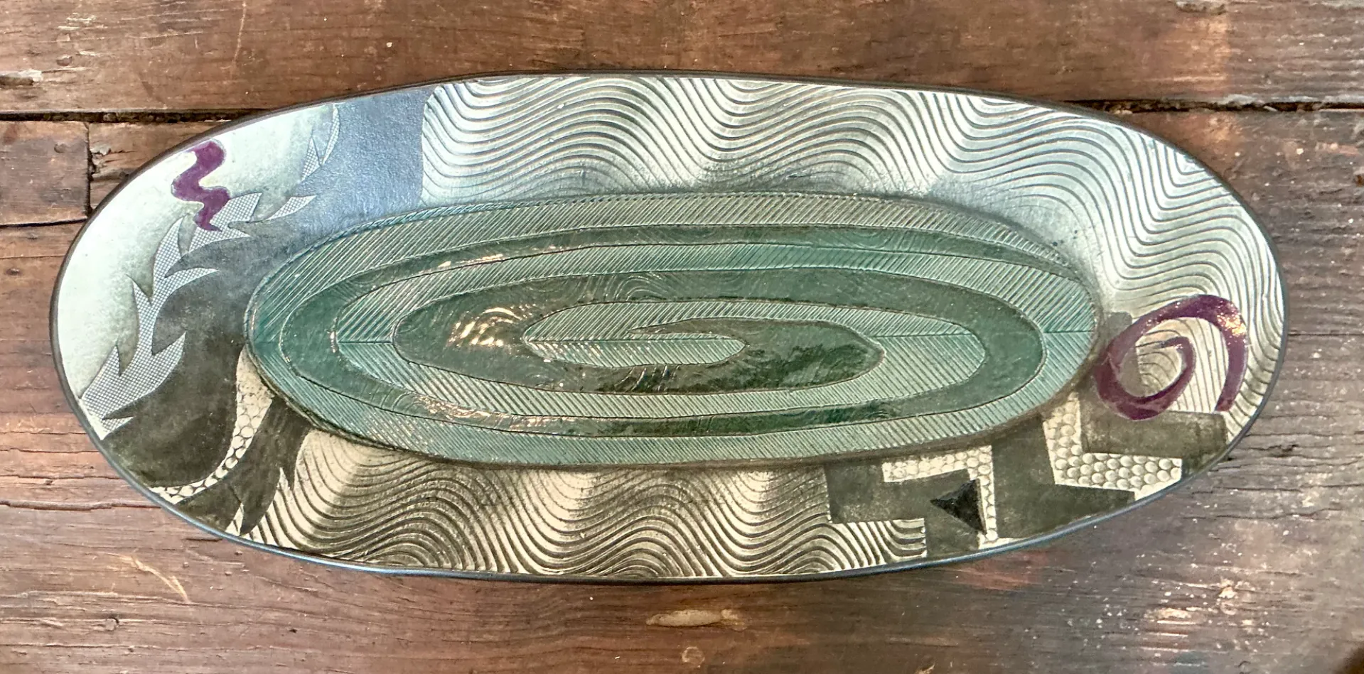Vintage Geometric Patterned Pottery Tray — additional photo 2