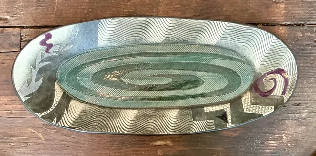 Vintage Geometric Patterned Pottery Tray — additional photo 2