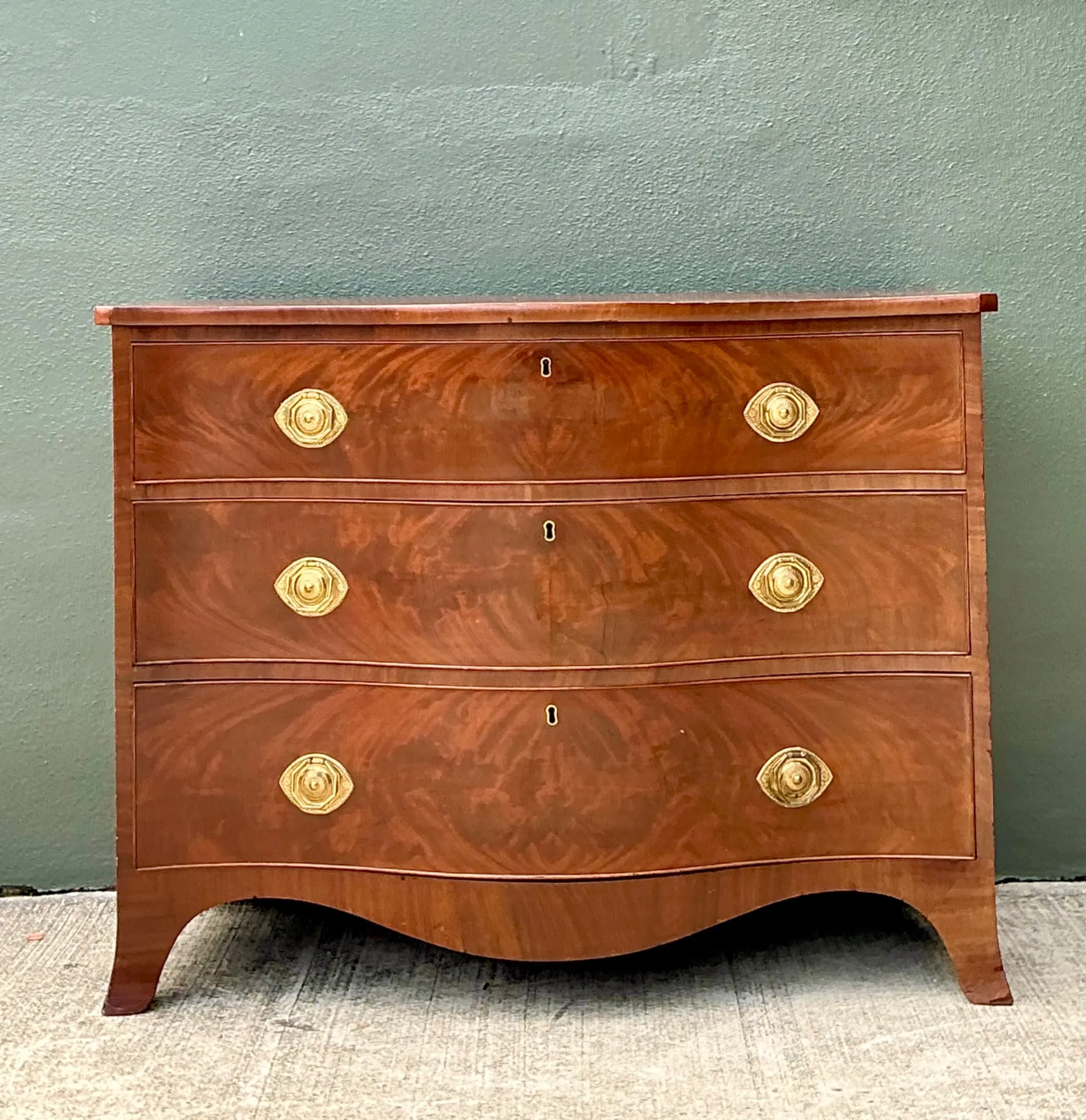 Vintage George 111 Serpentine Commode — additional photo 2