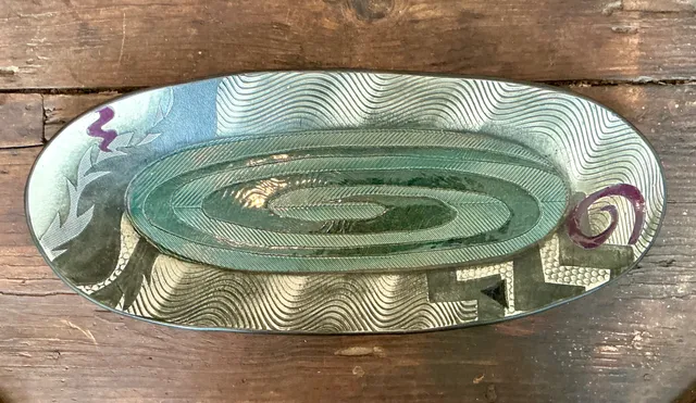 Vintage Geometric Patterned Pottery Tray — additional photo 4