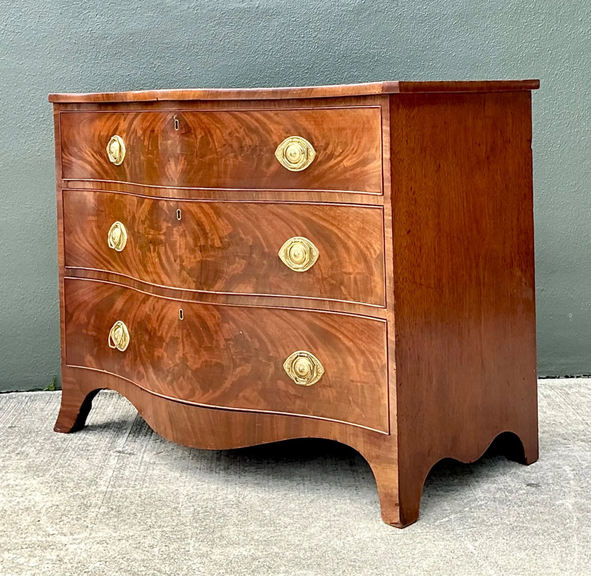Vintage George 111 Serpentine Commode — additional photo 6