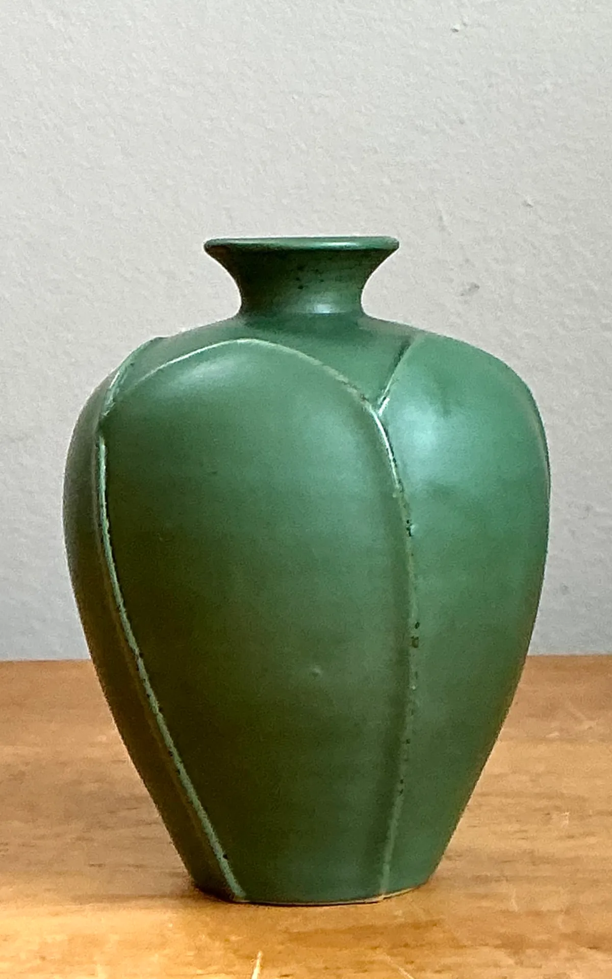 Vintage Geometric Green Ceramic Vase — additional photo 4