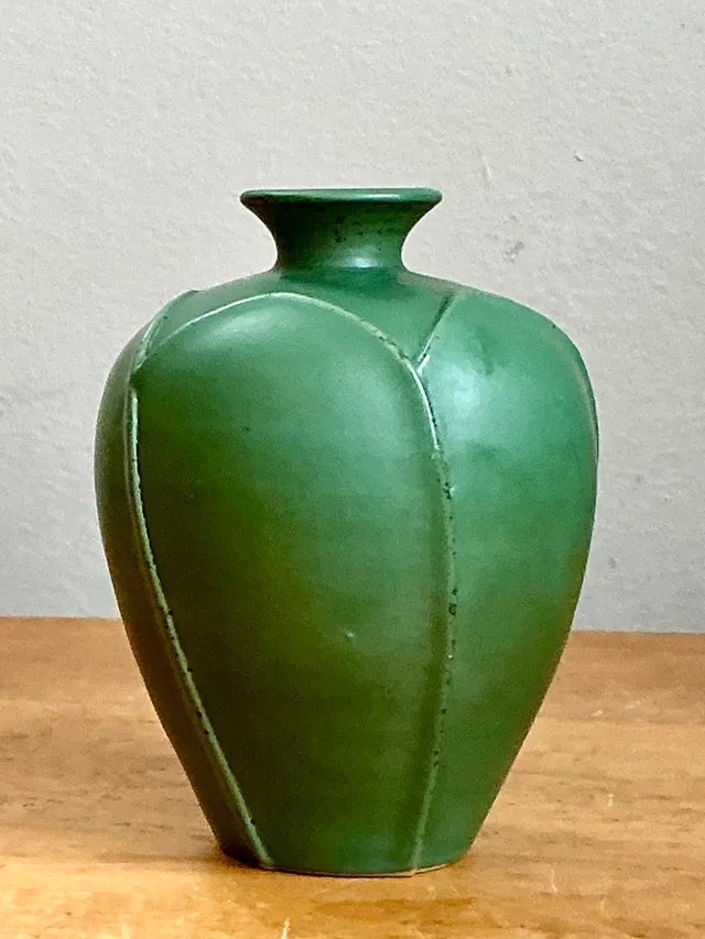 Vintage Geometric Green Ceramic Vase — additional photo 5
