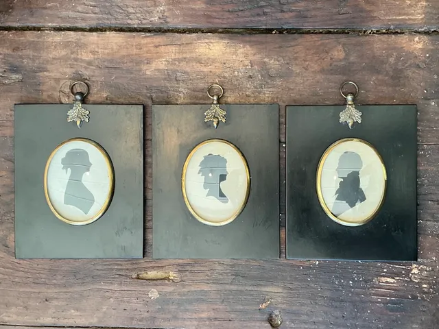 Vintage Silhouette Portraits in Black Frames - Set Of 4 — additional photo 6