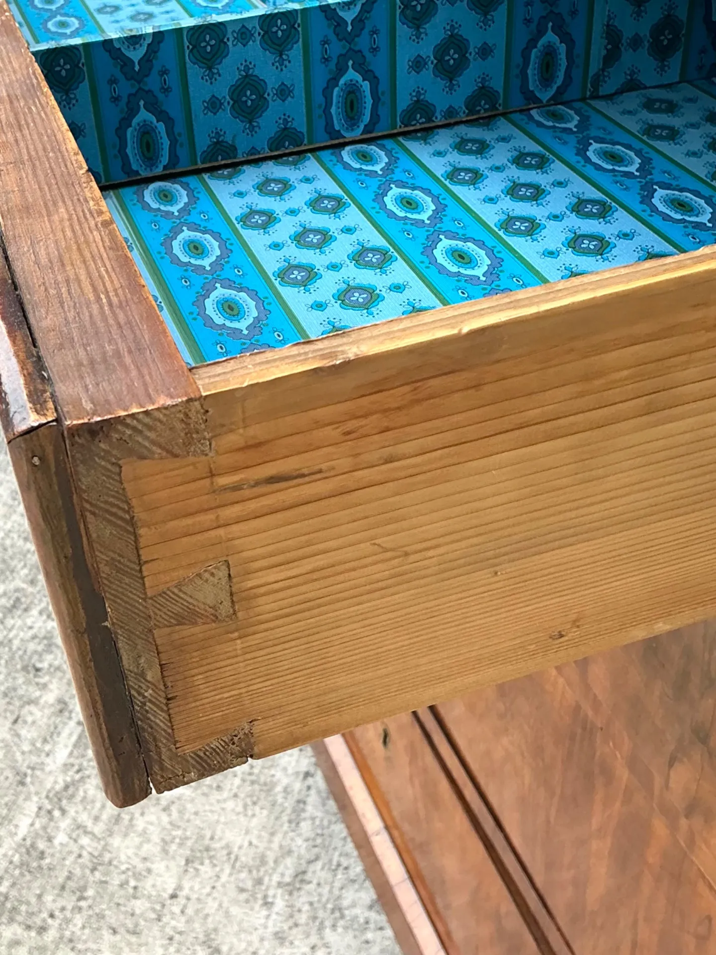 Vintage Birdseye Maple Chest Of Drawers After Biedermeier — additional photo 5