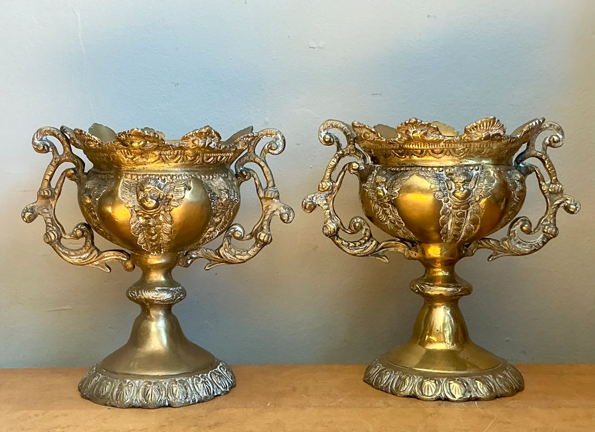 Vintage Brass Cherub Urns - A Pair — additional photo 1