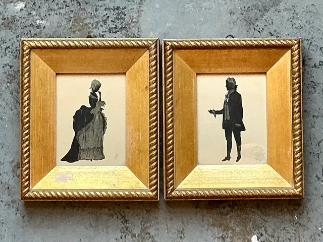 Vintage Silhouette Portraits in Gold Frames - Pair — additional photo 1