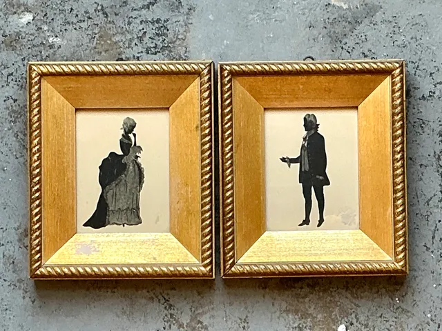 Vintage Silhouette Portraits in Gold Frames - Pair — additional photo 6