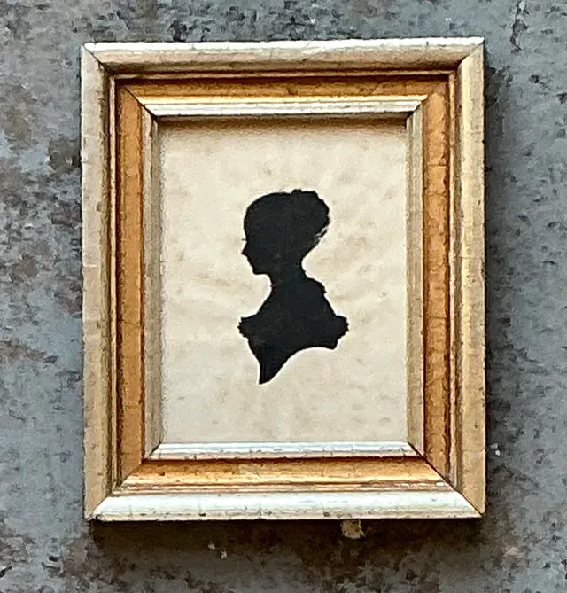 Vintage Silhouette Portrait In Gilt Frame — additional photo 6