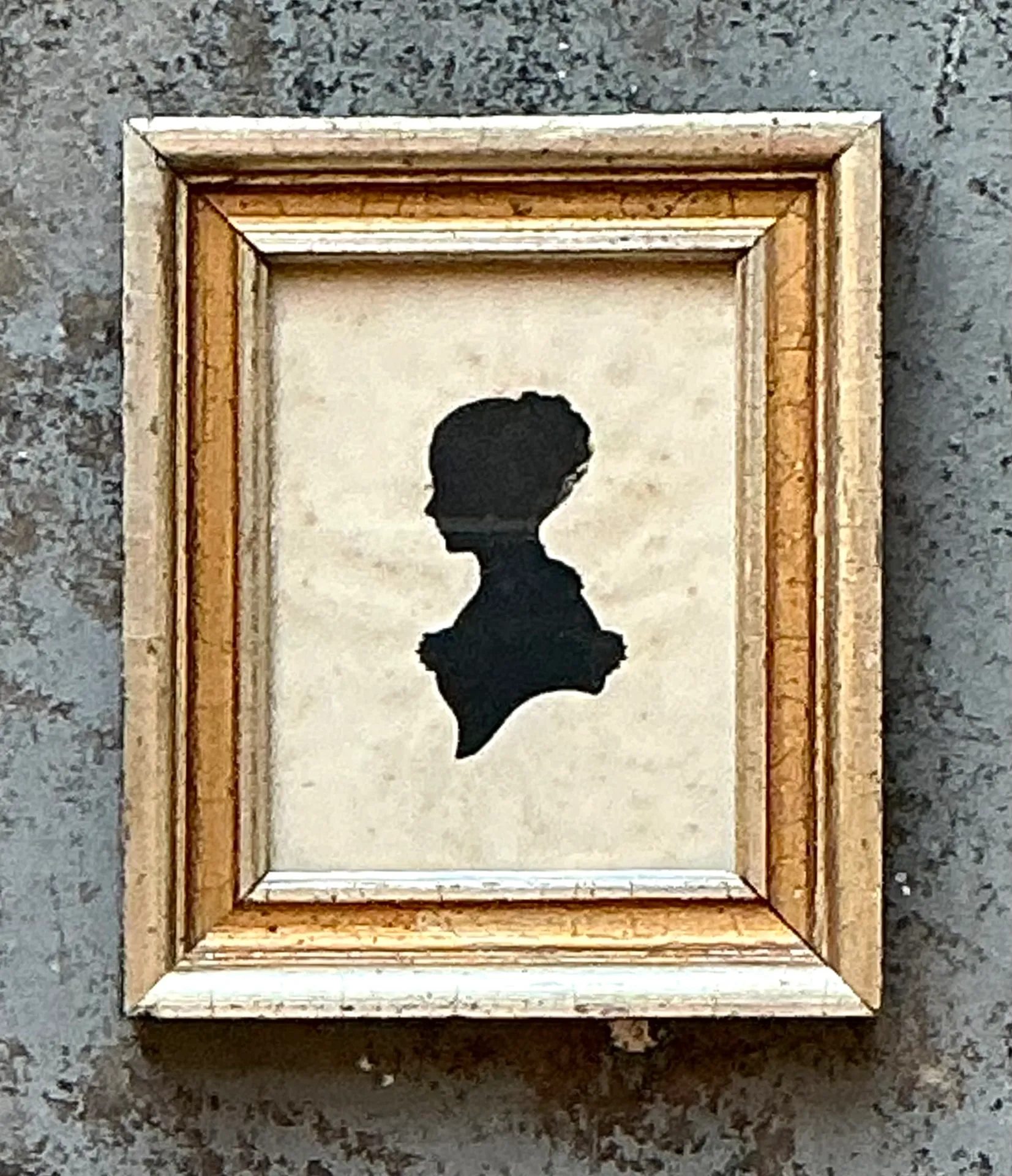 Vintage Silhouette Portrait In Gilt Frame — additional photo 4