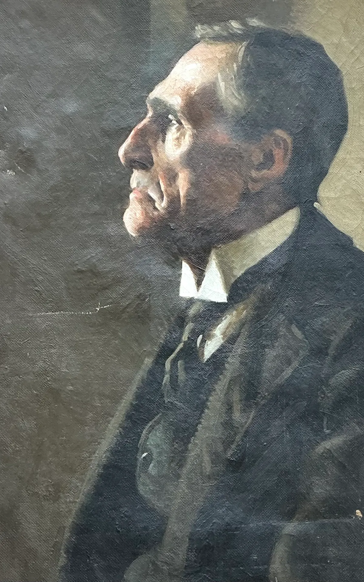 Vintage Male Portrait Oil Painting — additional photo 2