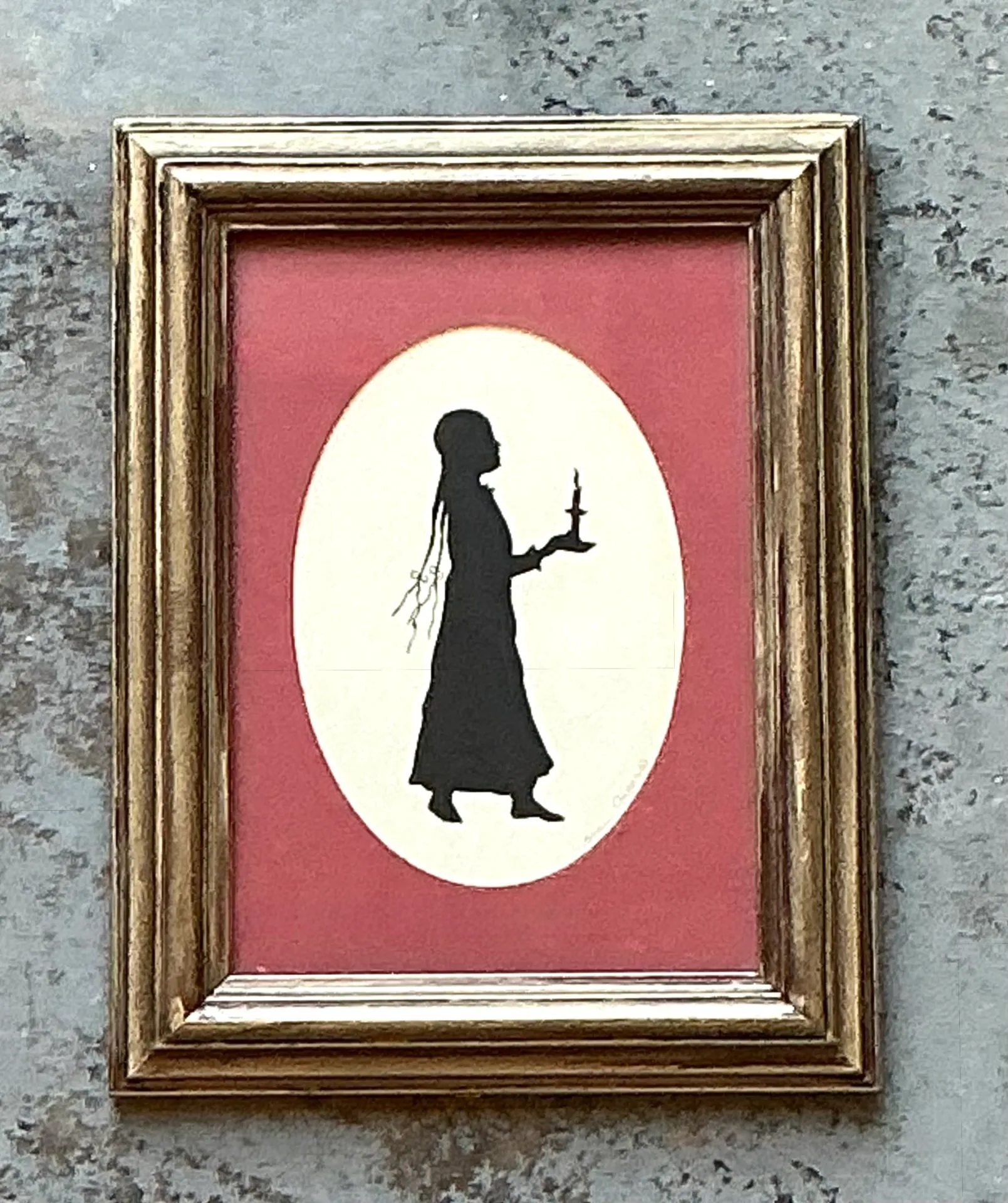 Vintage Silhouette Portrait of Woman in Gold Frame — additional photo 7