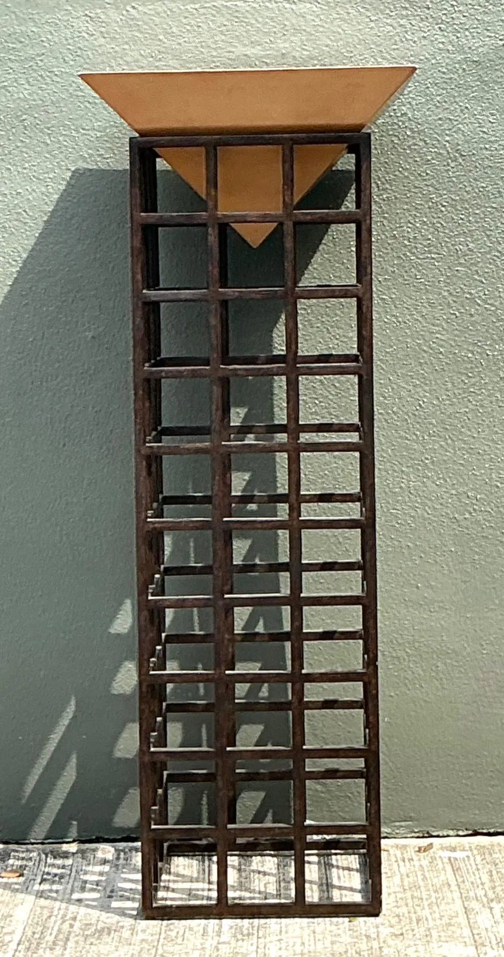 Vintage Grid Design Metal Stand — additional photo 3