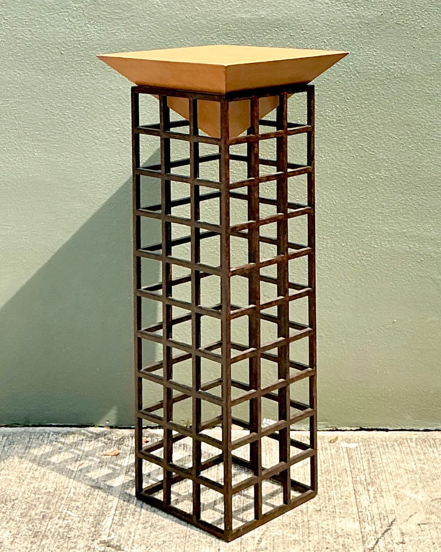Vintage Grid Design Metal Stand — additional photo 8