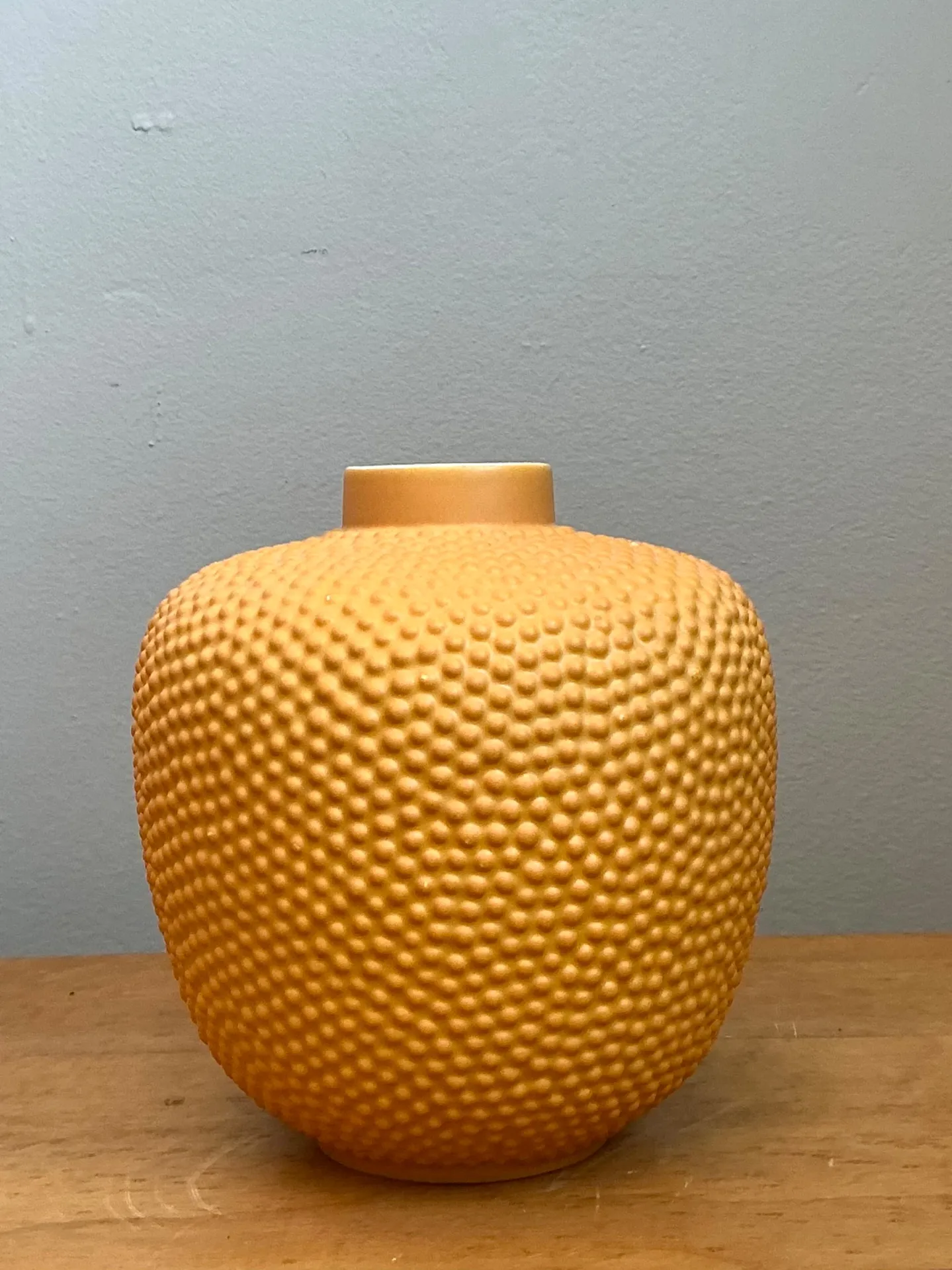 Mid-Century Modern Swiss Orange Ceramic Vase — additional photo 4