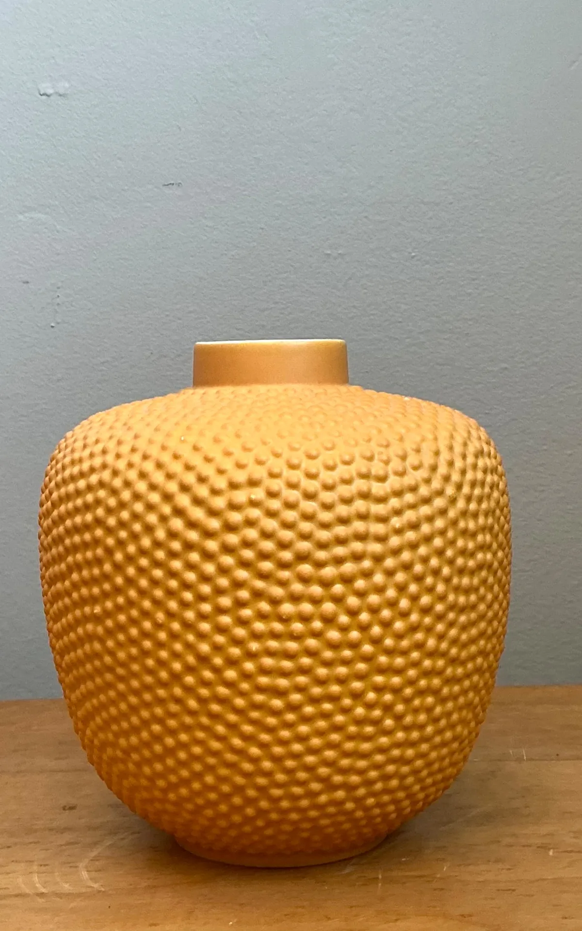 Mid-Century Modern Swiss Orange Ceramic Vase — additional photo 4