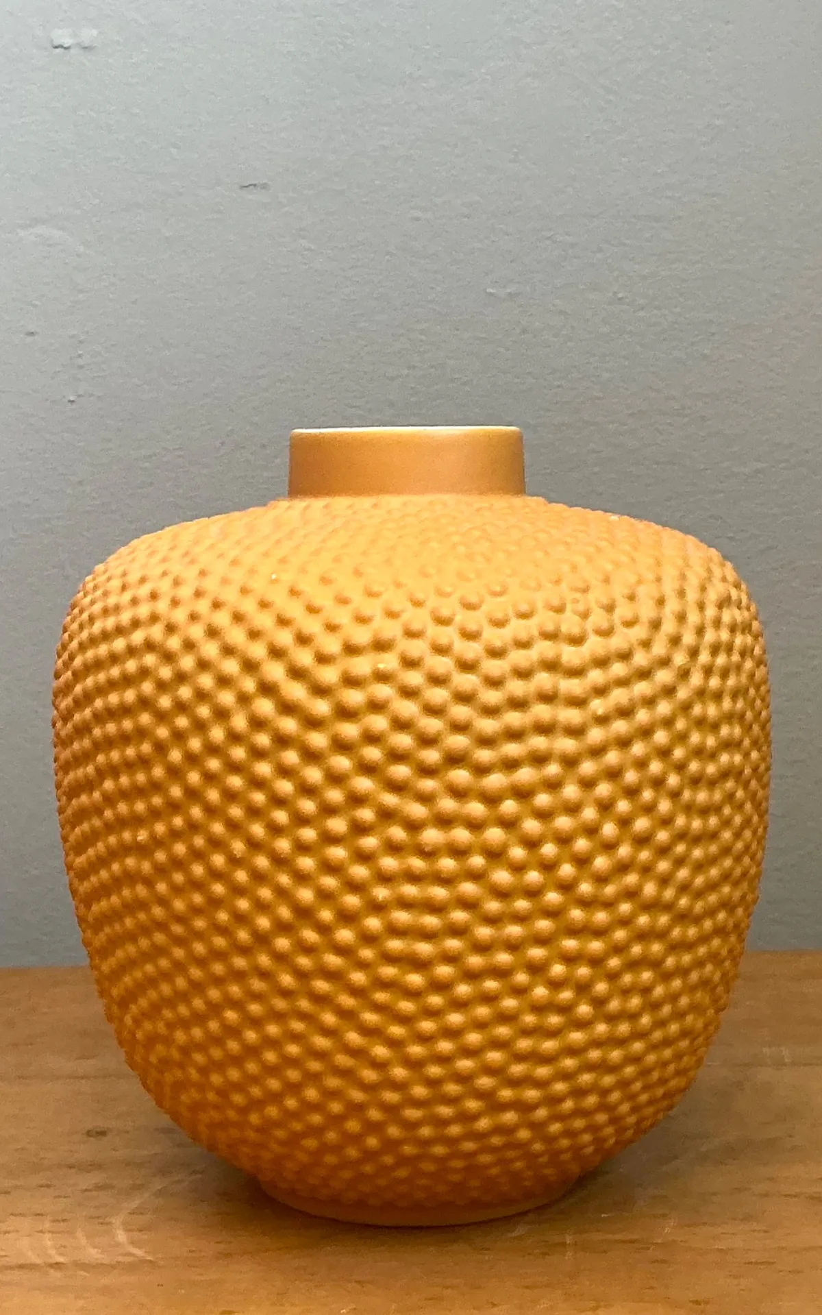 Mid-Century Modern Swiss Orange Ceramic Vase — additional photo 8