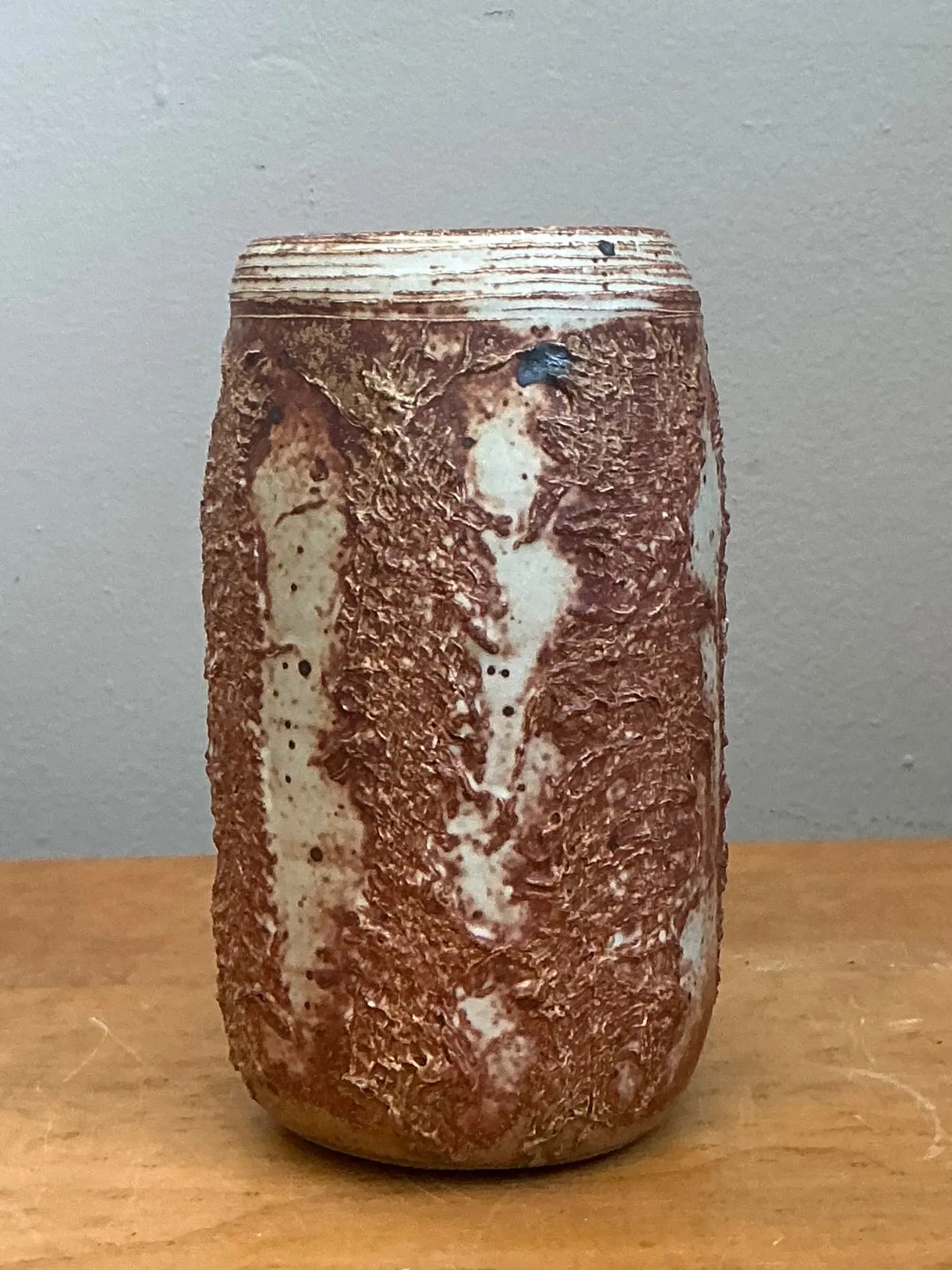 Vintage Brown Textured Studio Pottery Vase — additional photo 7