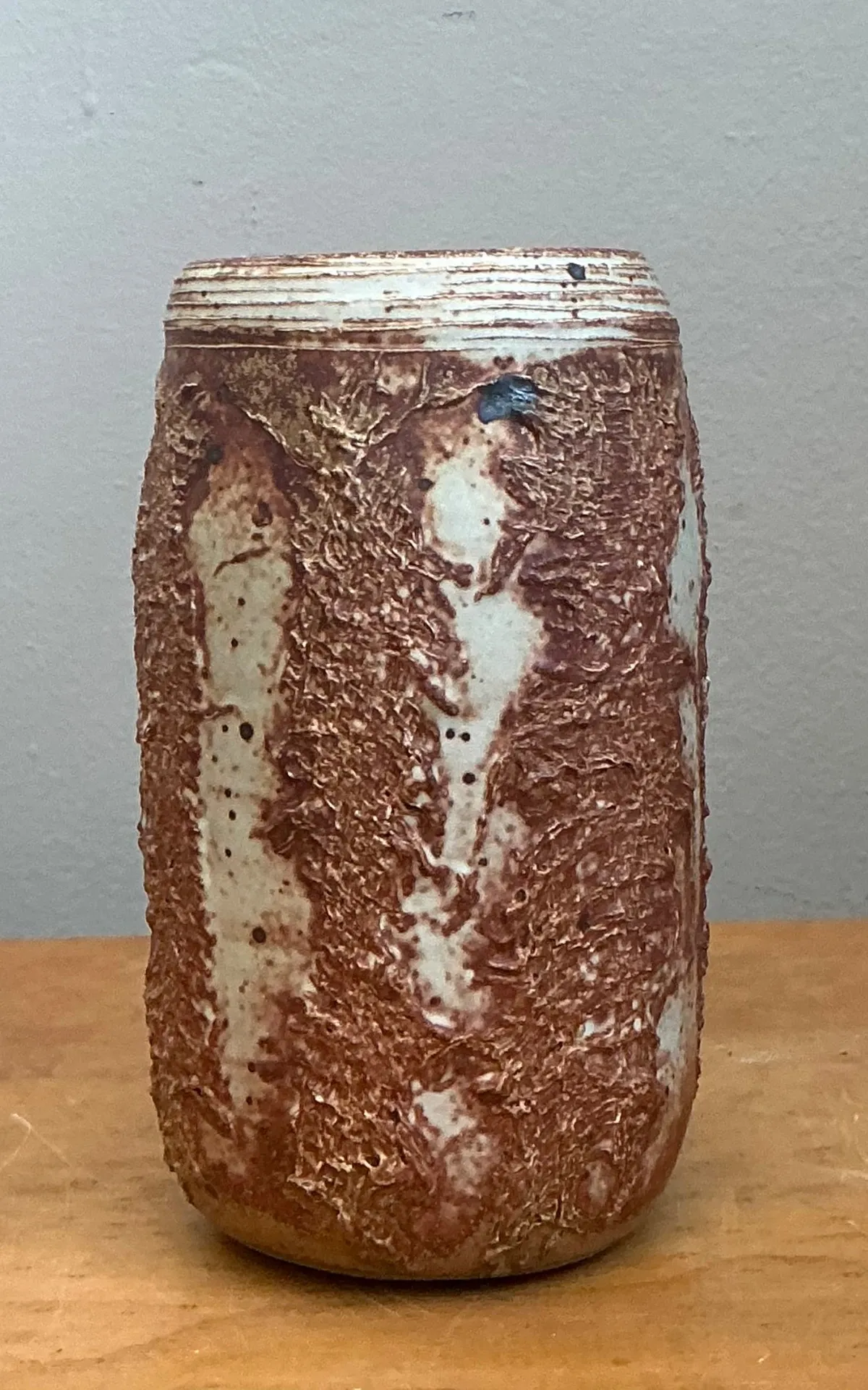 Vintage Brown Textured Studio Pottery Vase — additional photo 7
