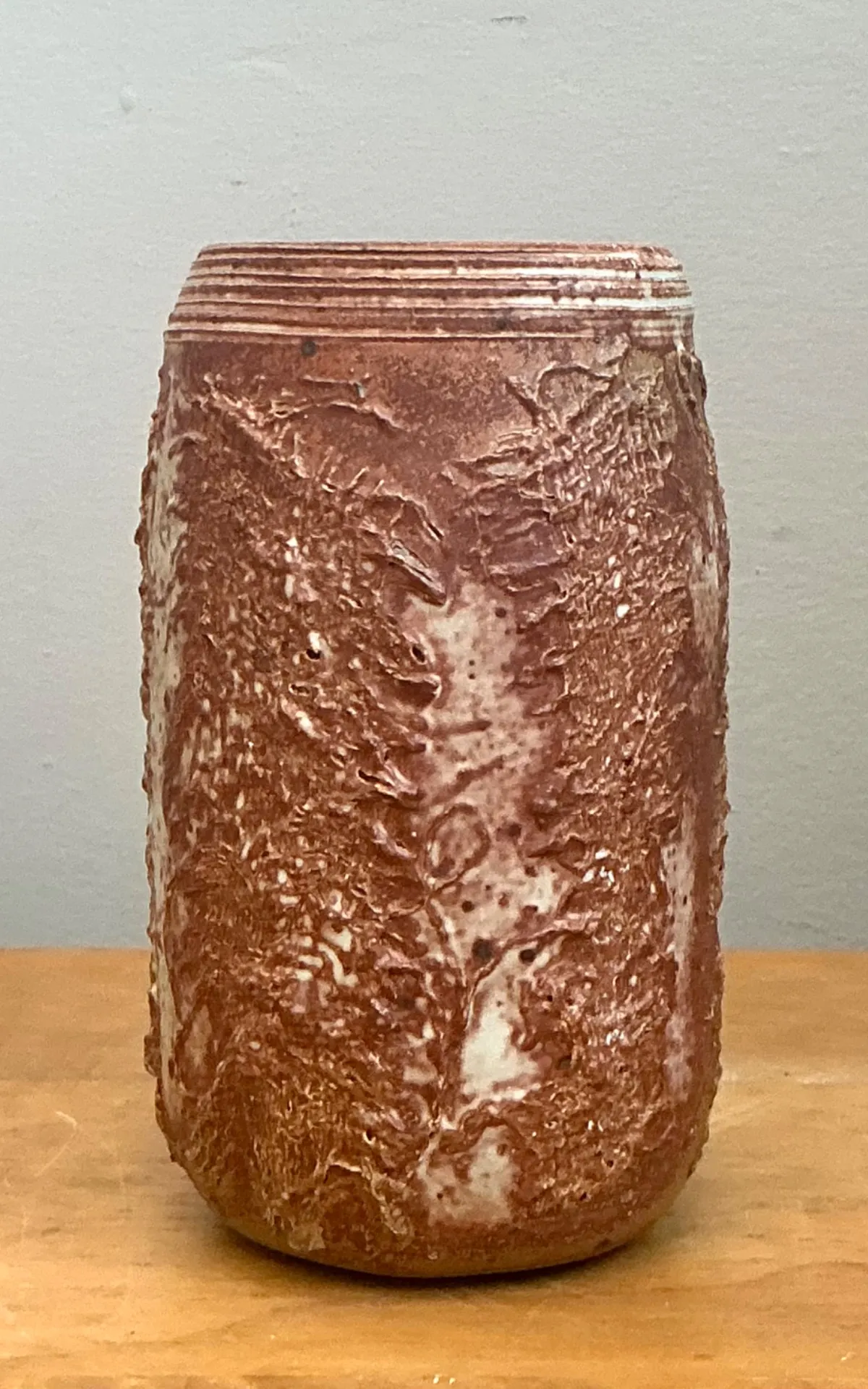 Vintage Brown Textured Studio Pottery Vase — additional photo 4