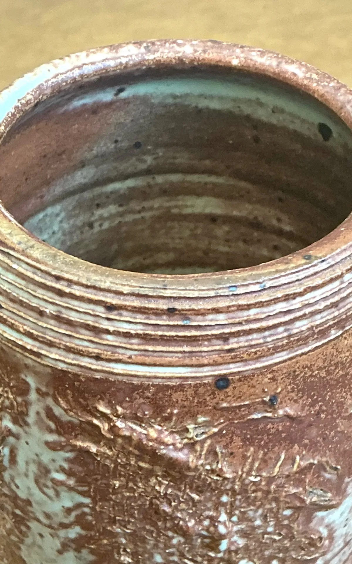Vintage Brown Textured Studio Pottery Vase — additional photo 6