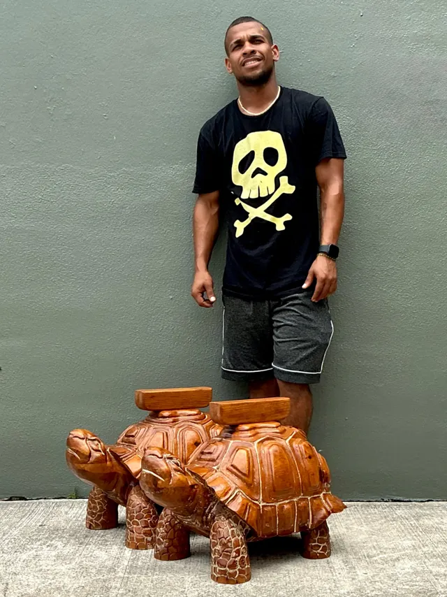 Vintage Carved Wood Turtle Coffee Table Pedestal — additional photo 4