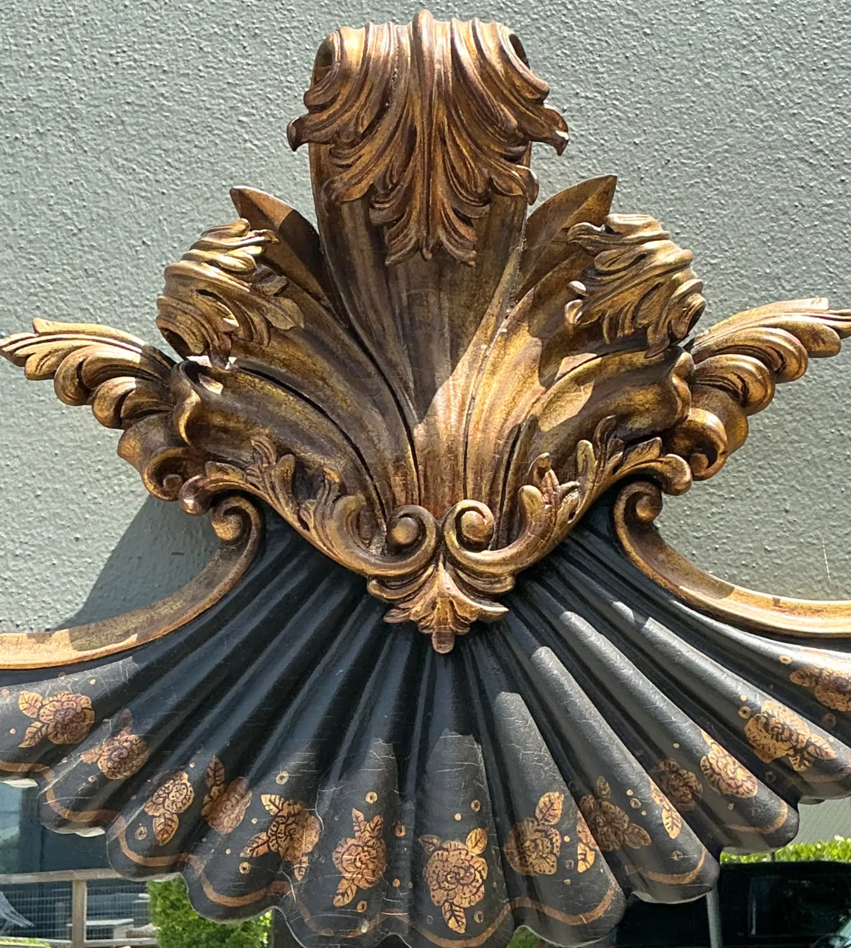 Vintage William Switzer Gilt Chinoiserie Wall Mirror — additional photo 2