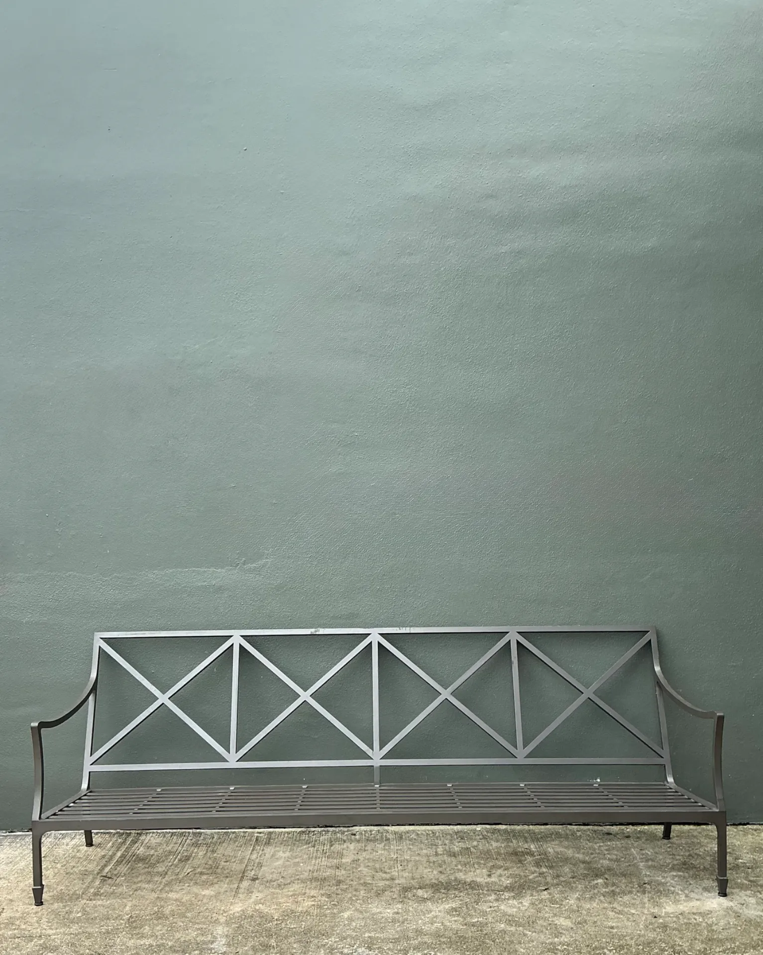 Vintage McKinnon And Harris “Beaufort” Cast Aluminum Sofa — additional photo 8