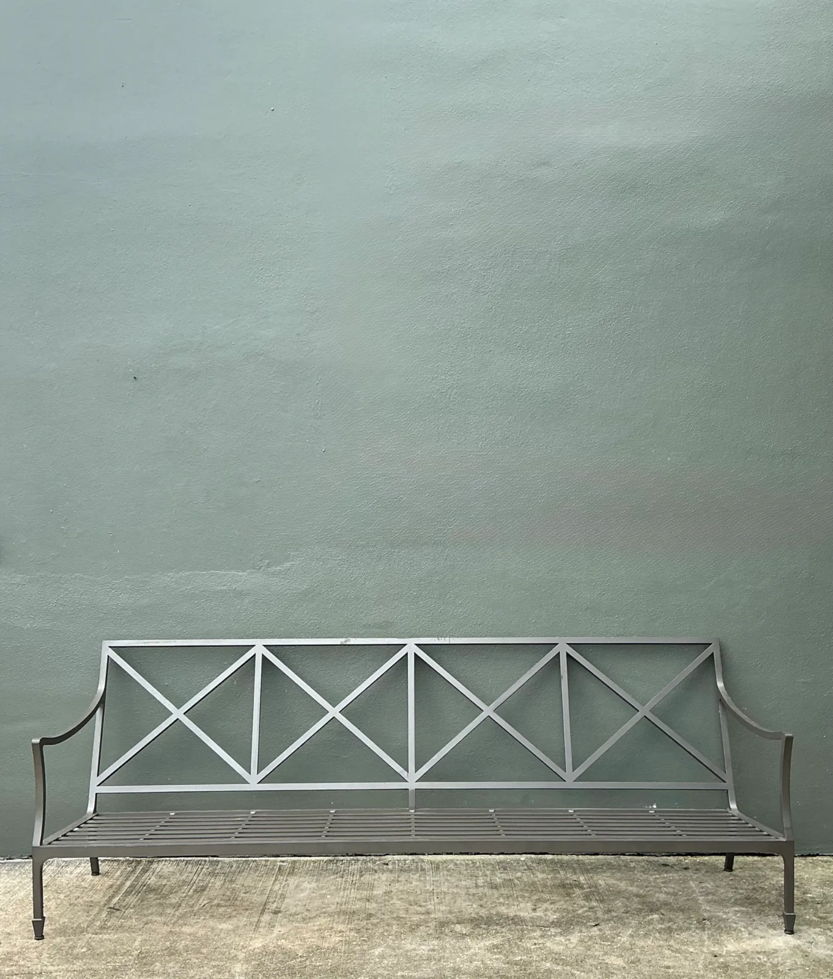 Vintage McKinnon And Harris “Beaufort” Cast Aluminum Sofa — additional photo 5
