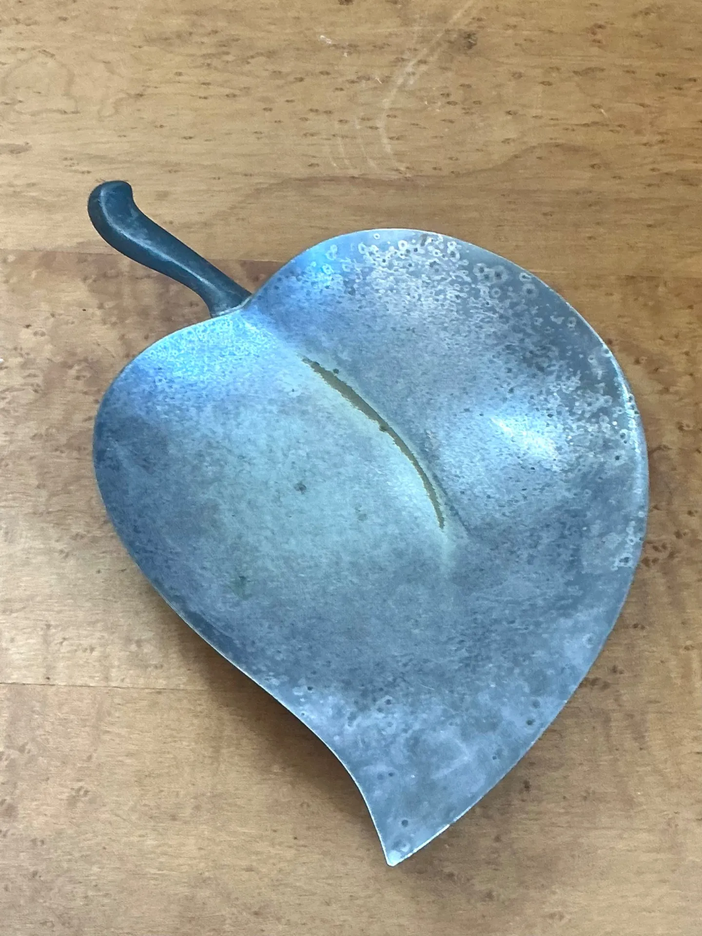 Vintage Decorative Leaf Metal Bowl — additional photo 1