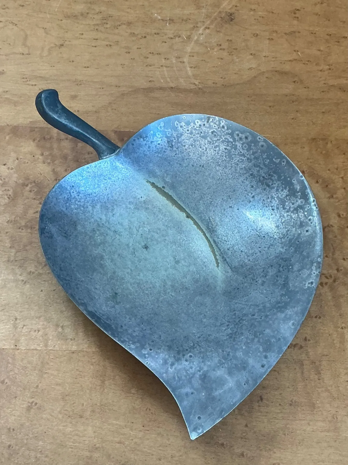 Vintage Decorative Leaf Metal Bowl — additional photo 2